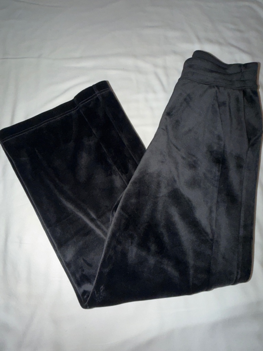 Lululemon Scuba Mid-Rise Wide-Leg Pant (Velvet)
